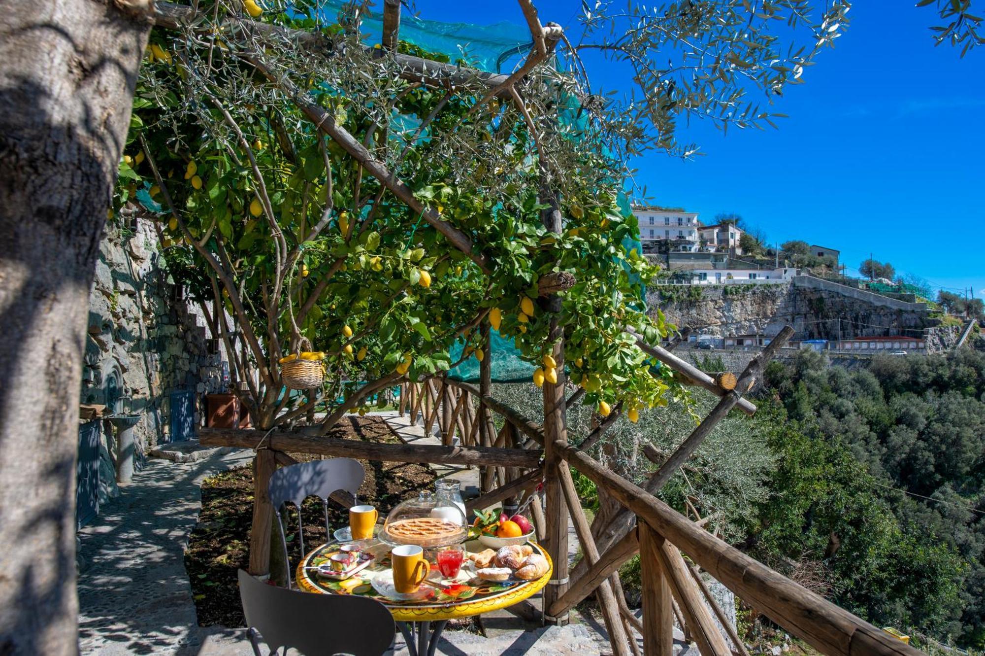 Le Contrade By Sosore Holiday Homes -Amalfi Coast Фуроре Екстериор снимка